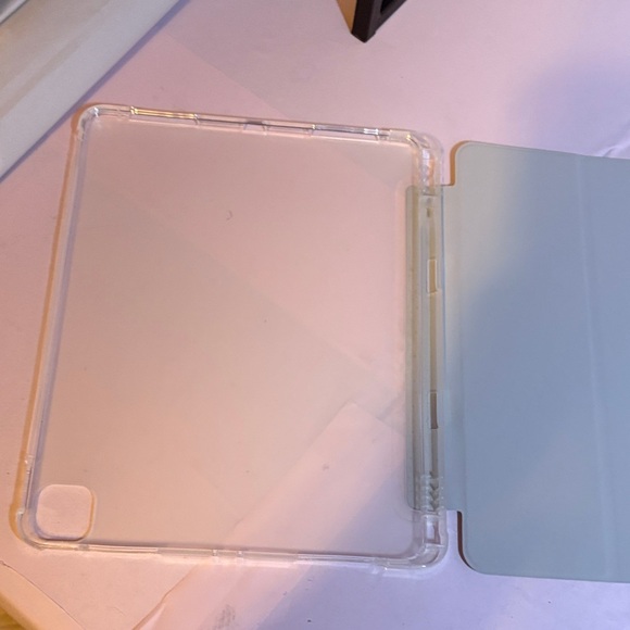 New Era Pink and Cream Tablet Cover with Bow - Picture 2 of 9